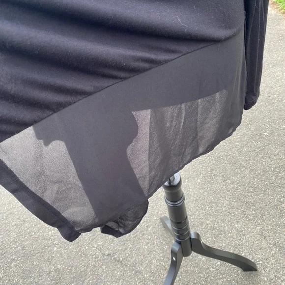 Beautiful Open Dress Cover - Picture 2 of 6